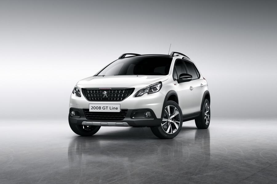  Peugeot 2008 GT Line 2016 года  (фото 11 из 42)